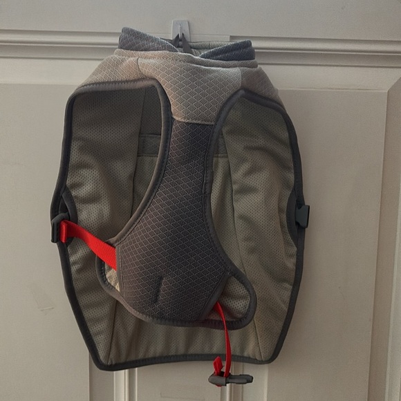 NWT Reddy Pets Gray and Red accented Dog Cooling Vest - Picture 3 of 8